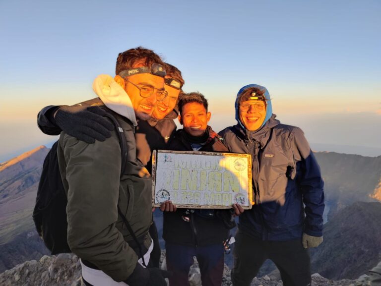 Mt Rinjani Summit (4 days 3 nights)