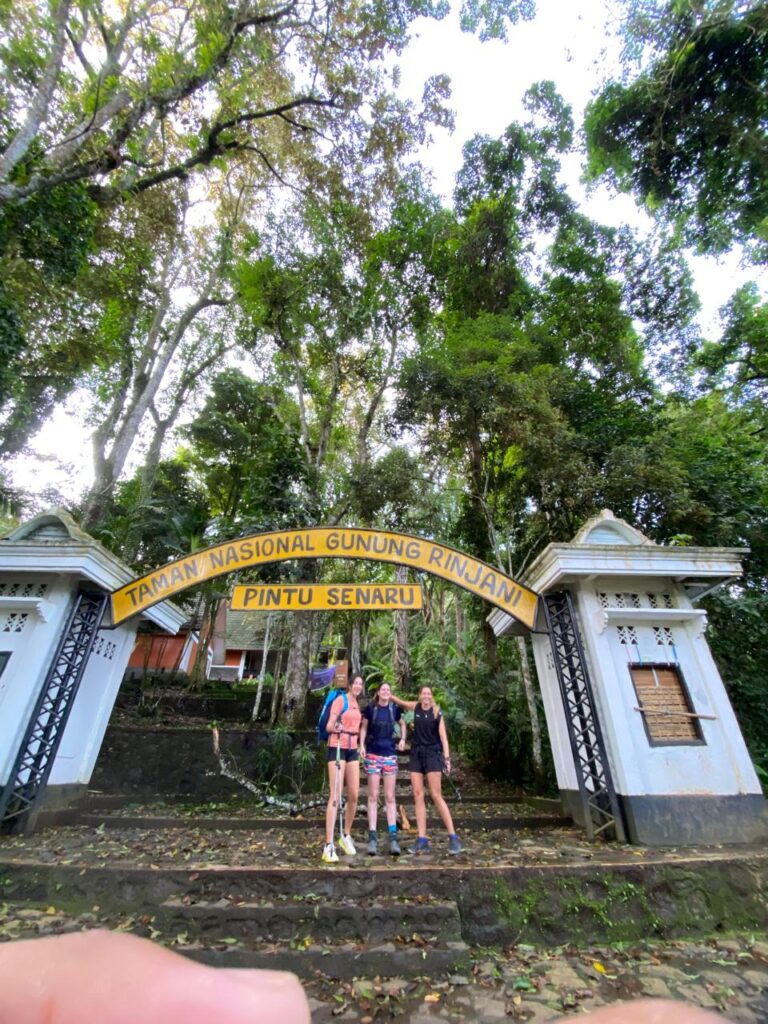 Rinjani trekking